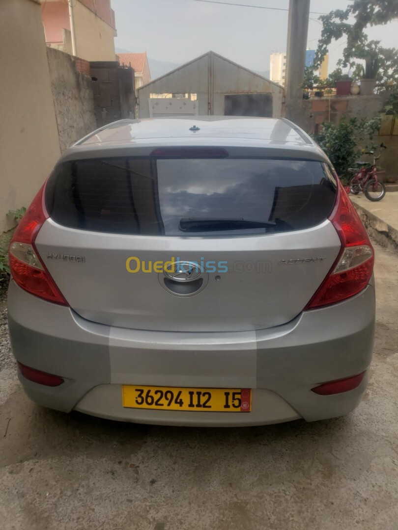 Hyundai Accent RB  5 portes 2012 