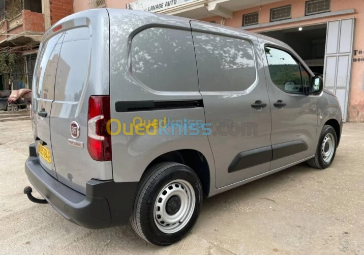 Fiat Professional Doblo 2024 Italie