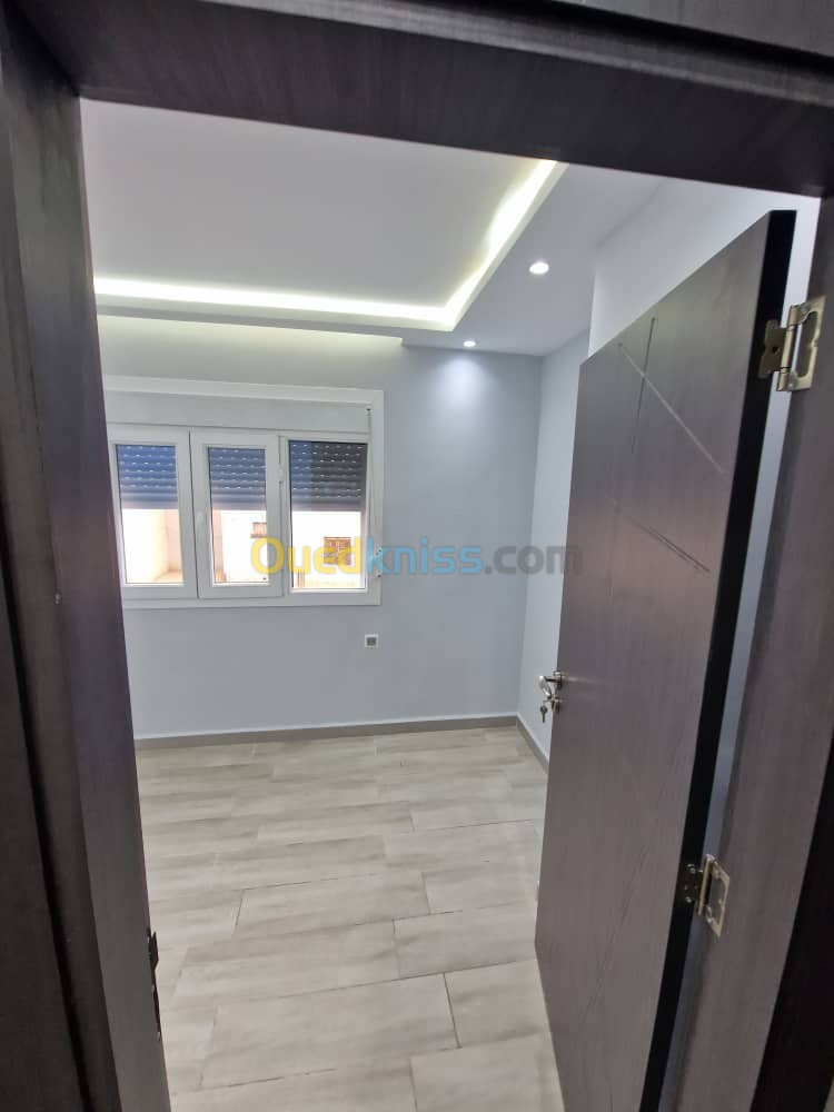 Vente Appartement F4 Alger Bordj el bahri