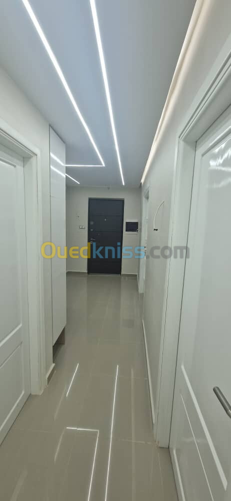 Vente Appartement F4 Alger Bordj el bahri