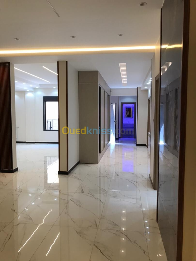 Vente Appartement F4 Alger Bordj el bahri