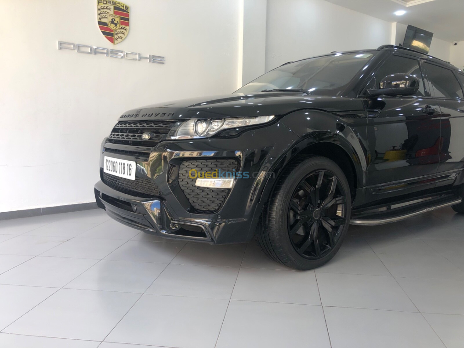 Rover EVOQUE 2018 SD.4