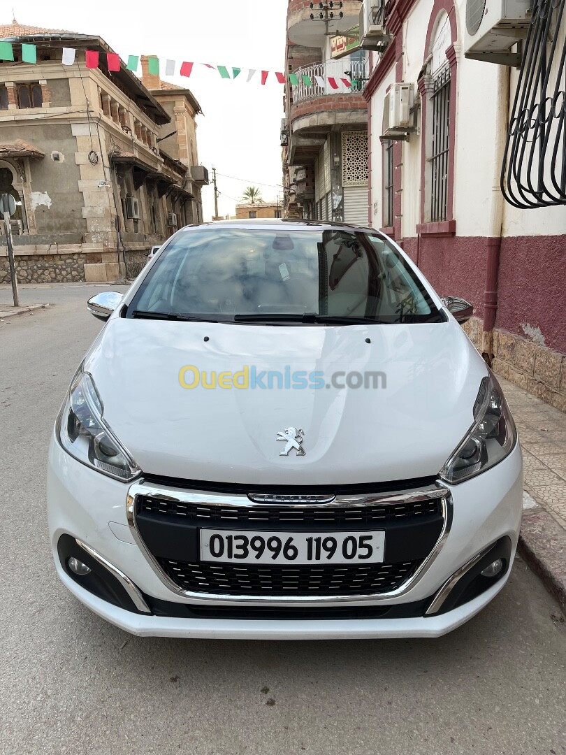 Peugeot 208 2019 Allure