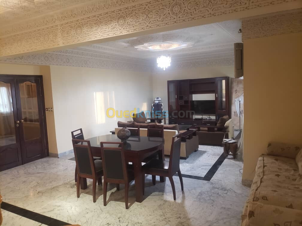 Location Appartement F4 Alger Hydra