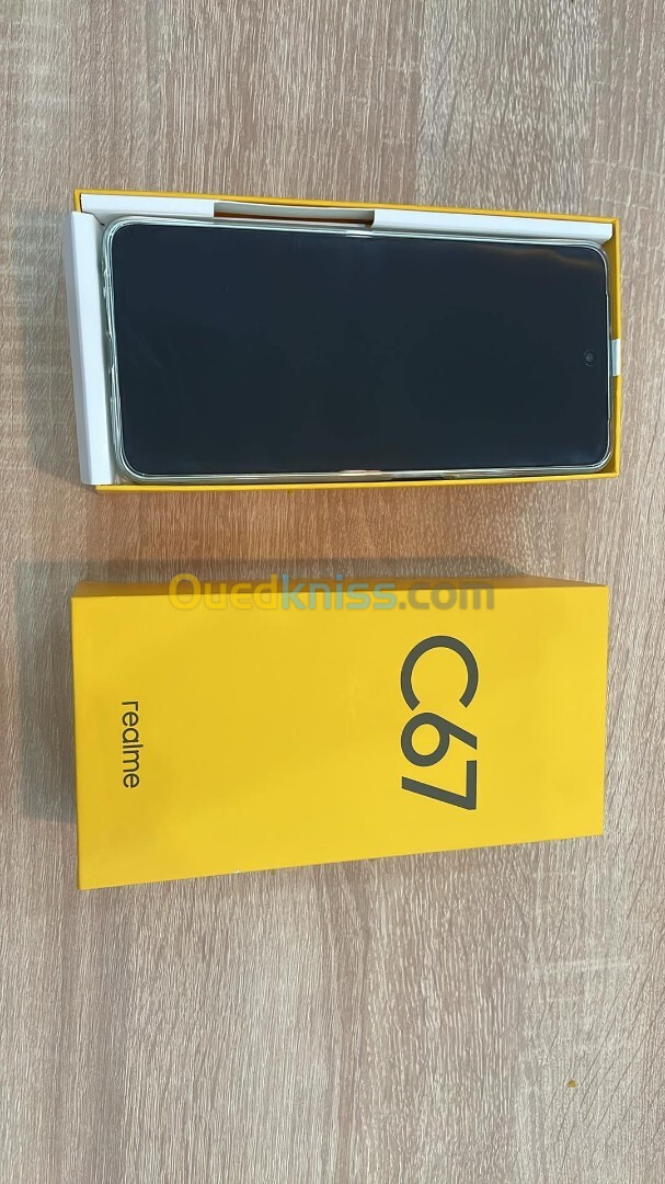 Realme C67