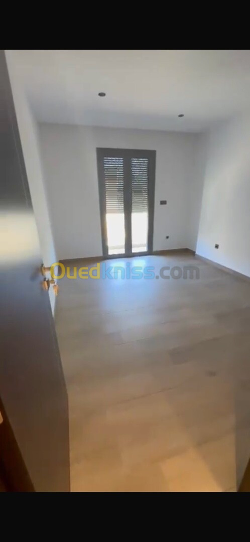 Location Appartement F4 Alger Birkhadem