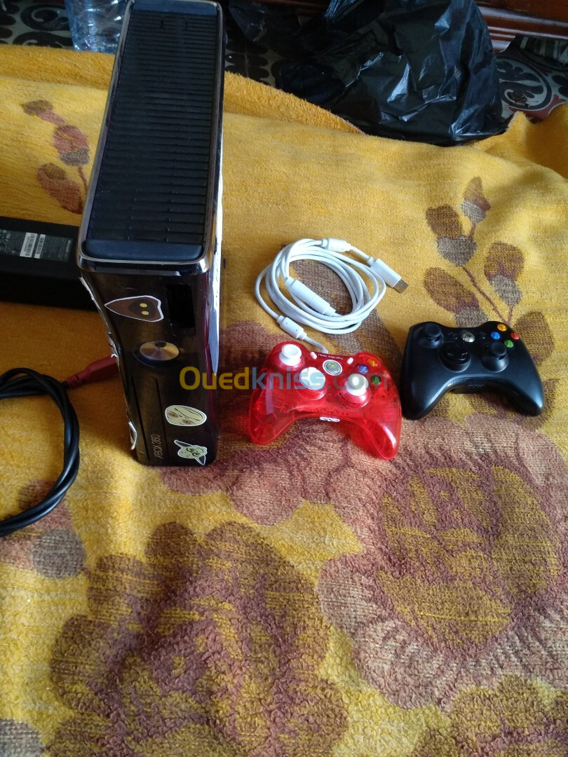 Xbox 360 Slim 250GB Flash Glitch KABA