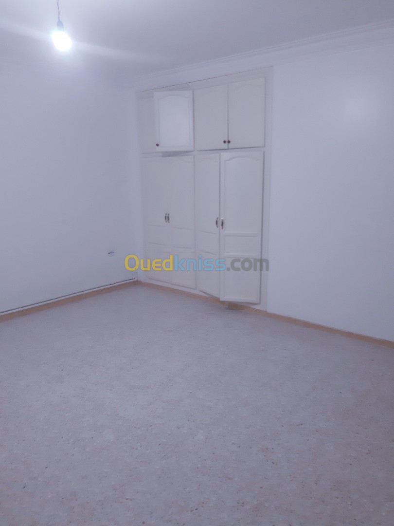 Location Appartement F4 Sétif Setif