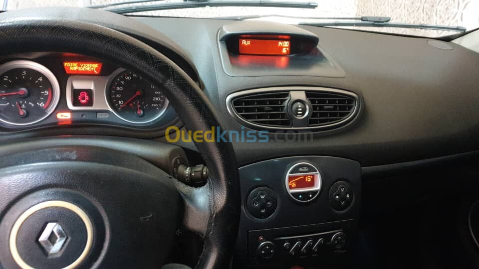 Renault Clio 3 2009 Exception