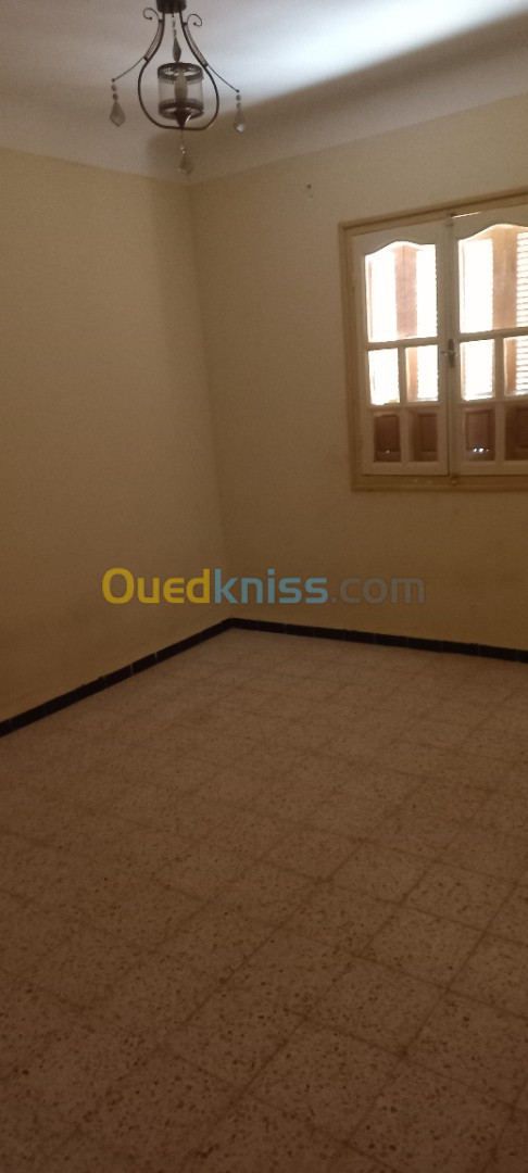 Vente Appartement F3 Djelfa Hassi bahbah