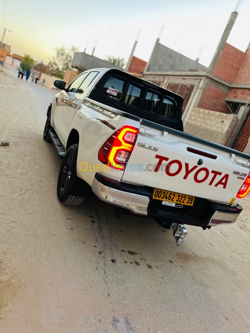 Toyota Hilux 2022 عماني