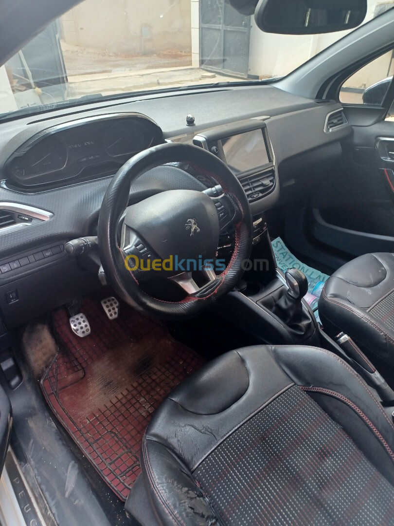 Peugeot 208 2018 GT Line