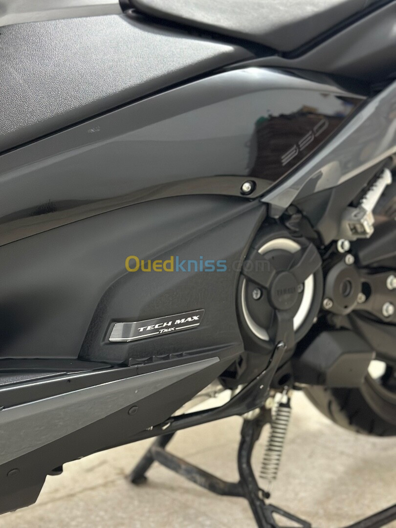 Yamaha Tmax 560 tech max 2022