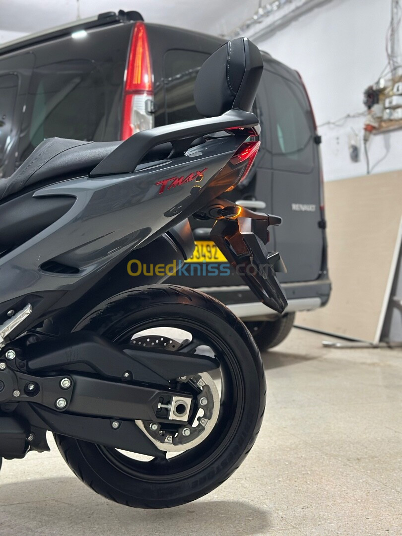 Yamaha Tmax 560 tech max 2022