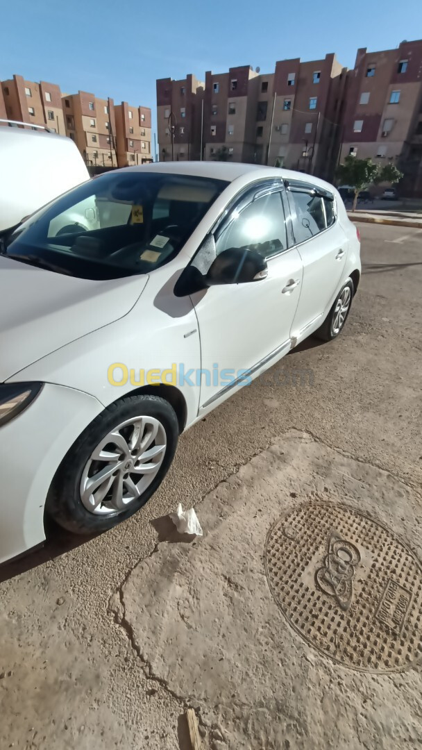 Renault Megane 3 2015 Bose