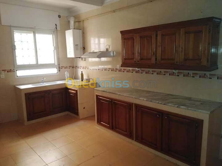 Location Appartement F4 Alger Dely brahim