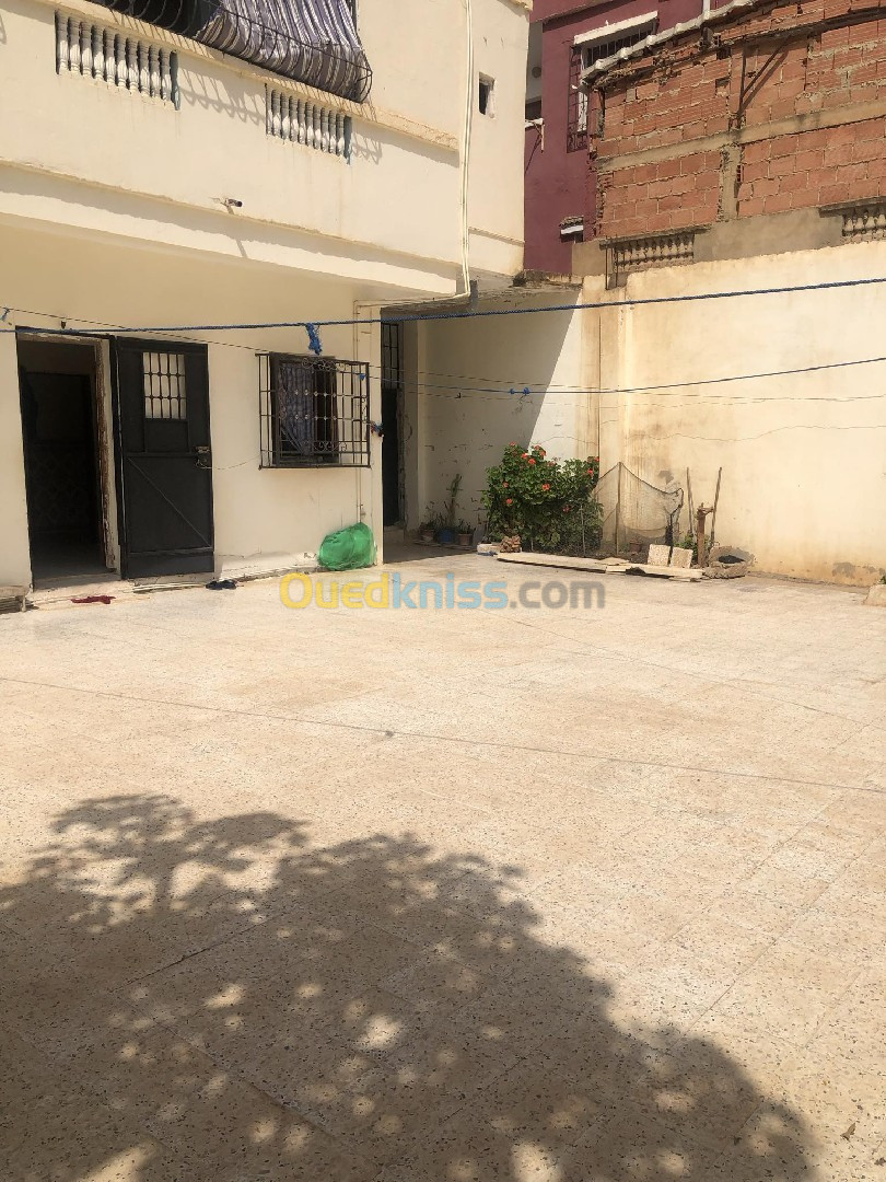 Vente Villa Chlef Tenes