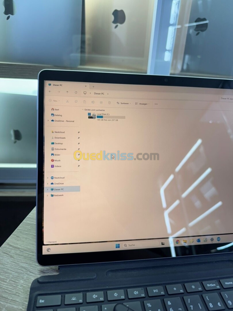 Surface pro 8 i5-1145G7 8gb 256ssd avec clavier et stylet 