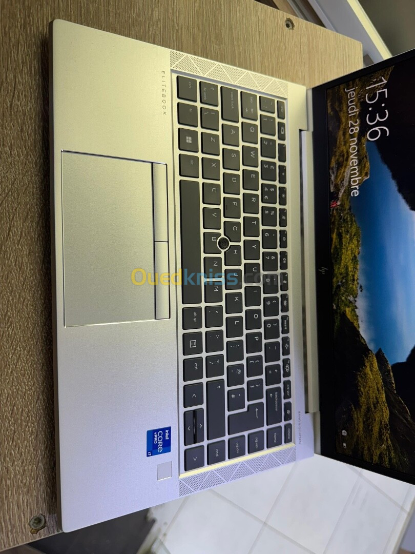 Hp elitebook 840 G8 i7-1165G7 32gb 512 ssd tactile 