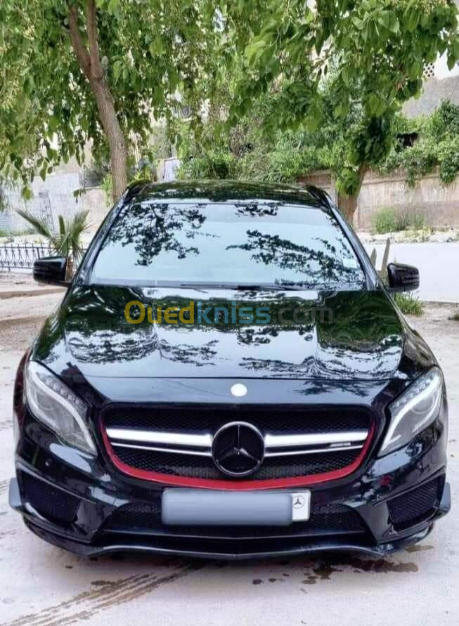 Mercedes GLA 2015 45 AMG