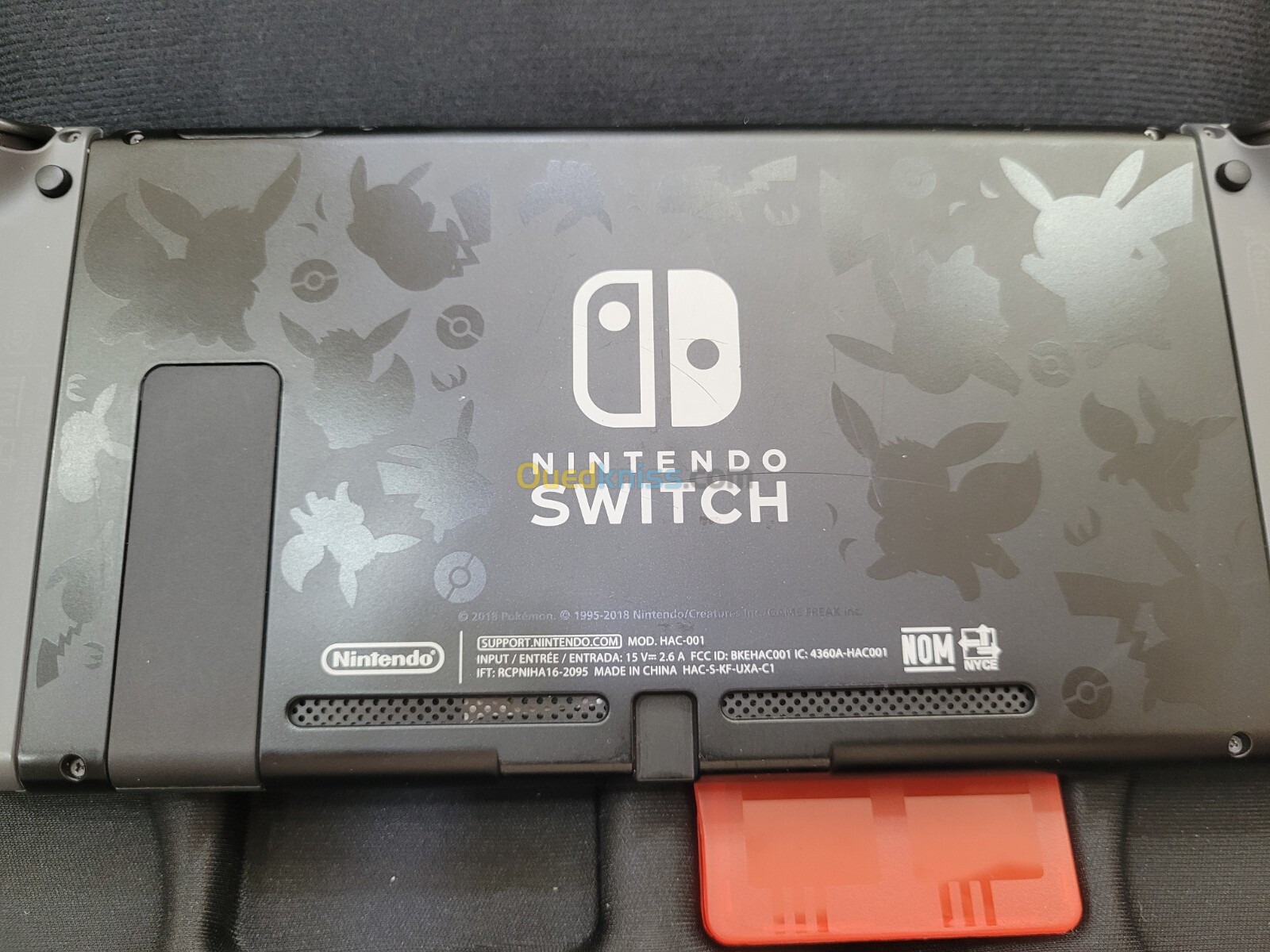 Nintendo switch flashée avec puce édition pokémon