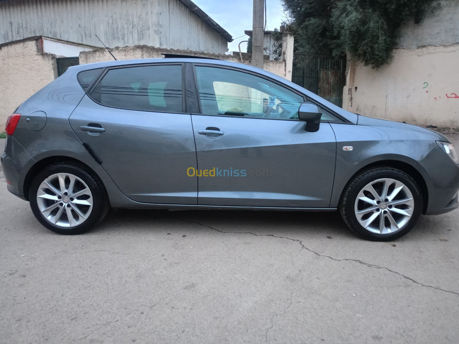 Seat Ibiza 2013 Fully +Toit ouvrant