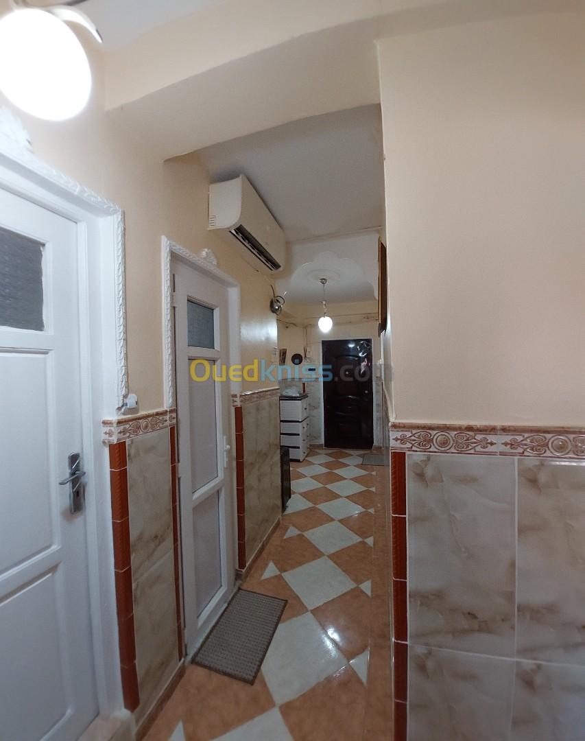 Vente Appartement F3 Mostaganem Mezghrane