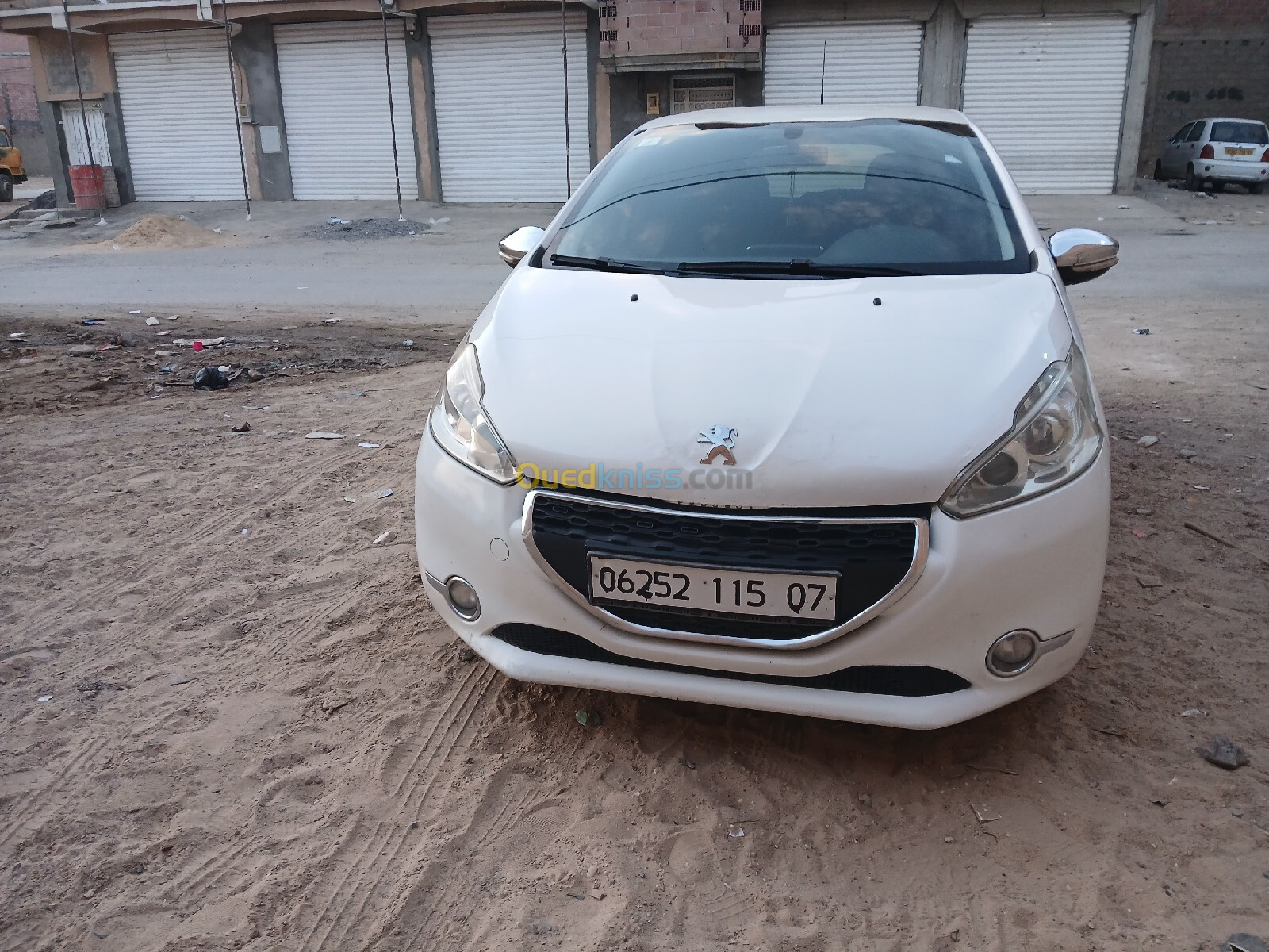 Peugeot 208 2015 Access