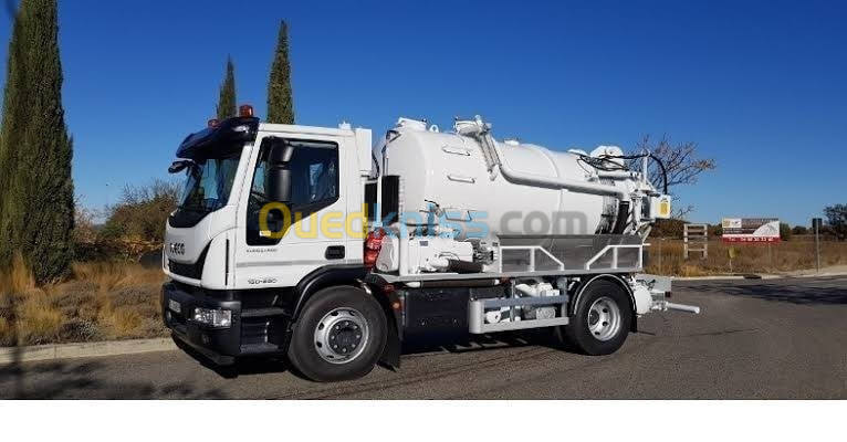 Camion hydrocurur vidangeur débouchage 