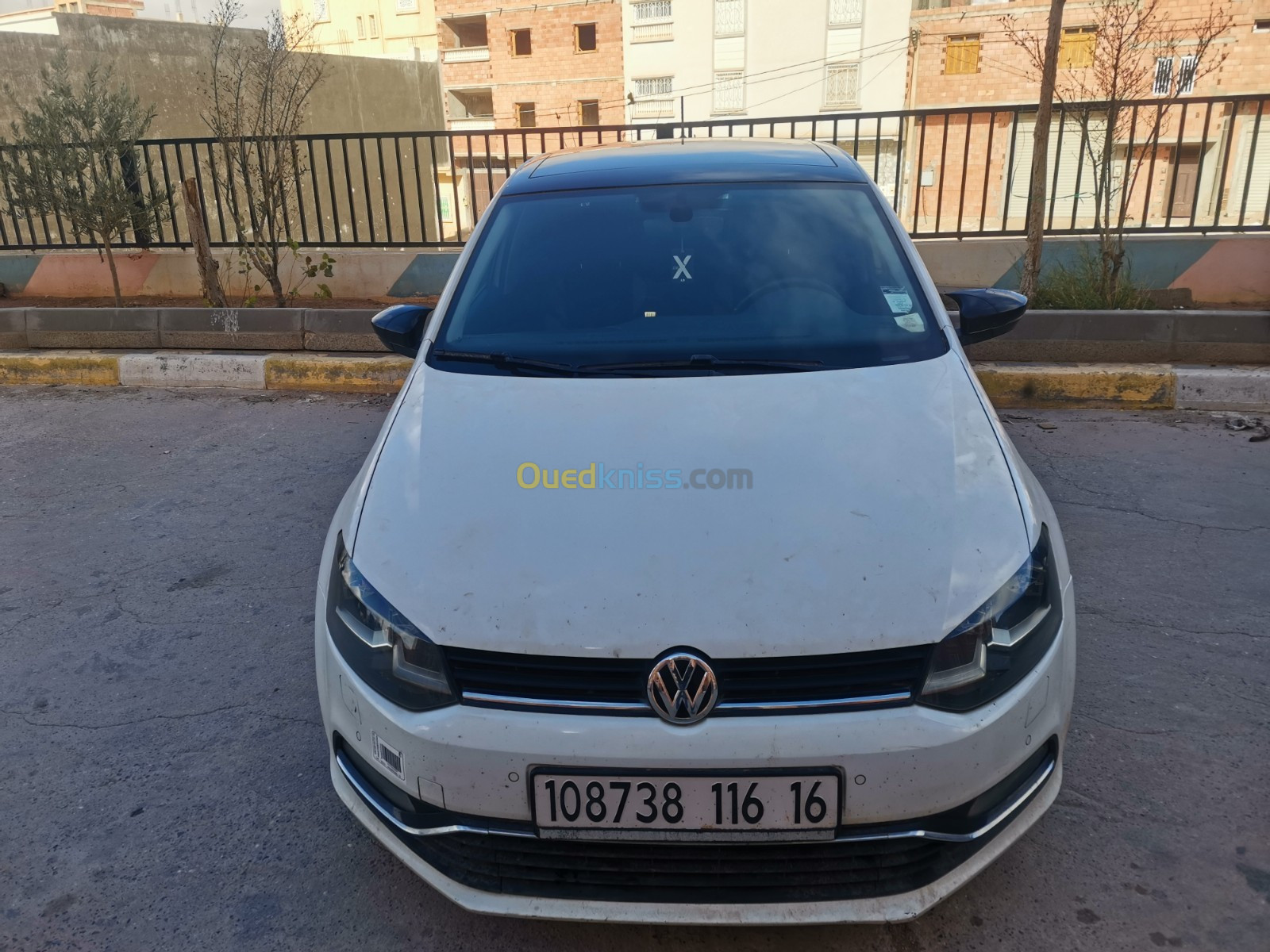 Volkswagen Polo 2016 لاكارة بليس