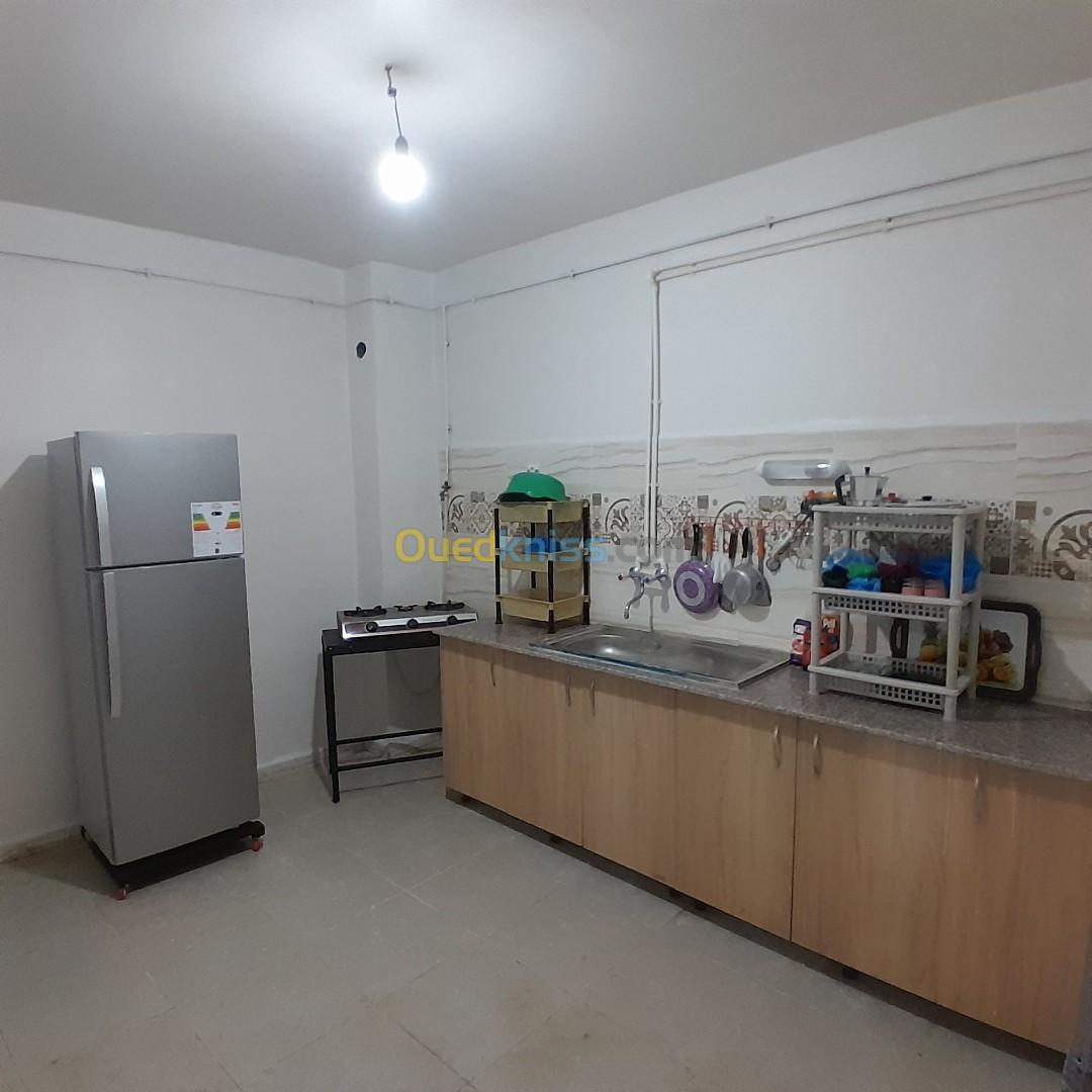 Location vacances Appartement F3 Mostaganem Stidia