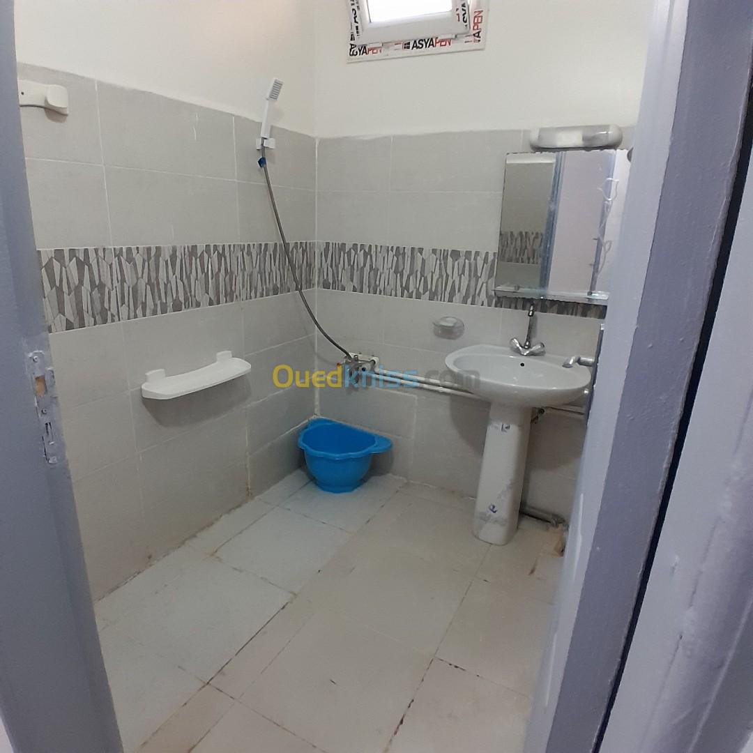 Location vacances Appartement F3 Mostaganem Stidia