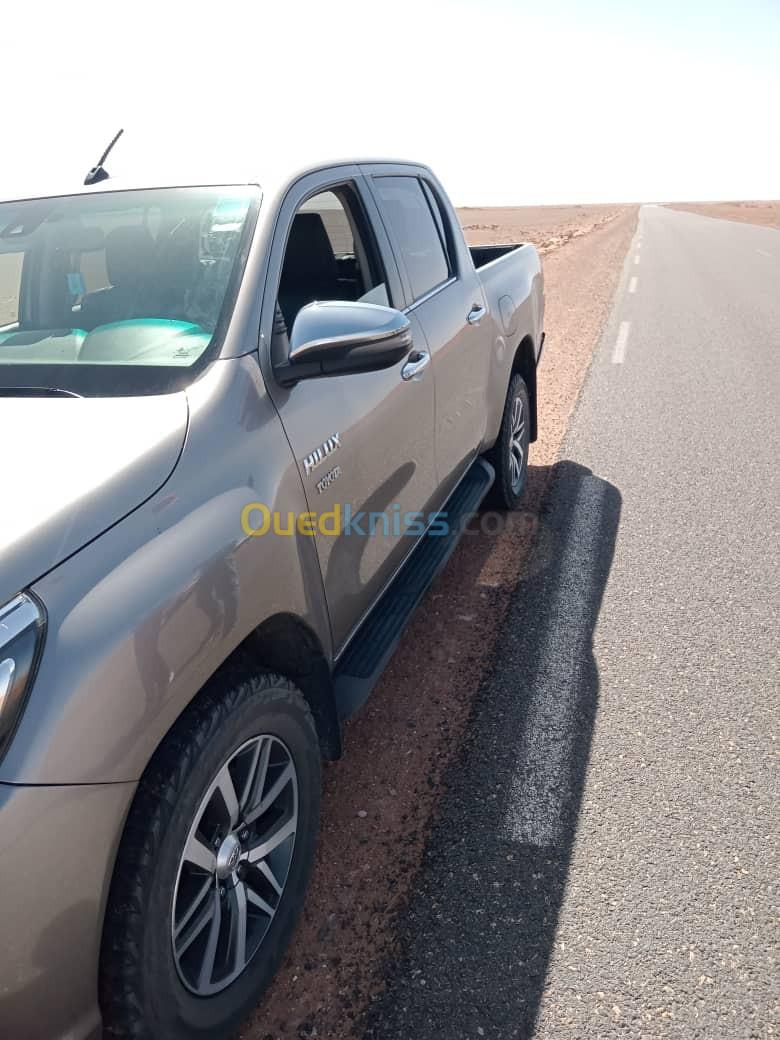 Toyota Hilux 2019 LEGEND DC 4x4