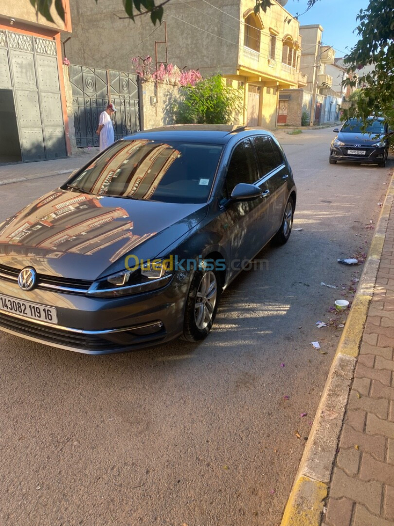 Volkswagen Golf 7 2019 Confortline