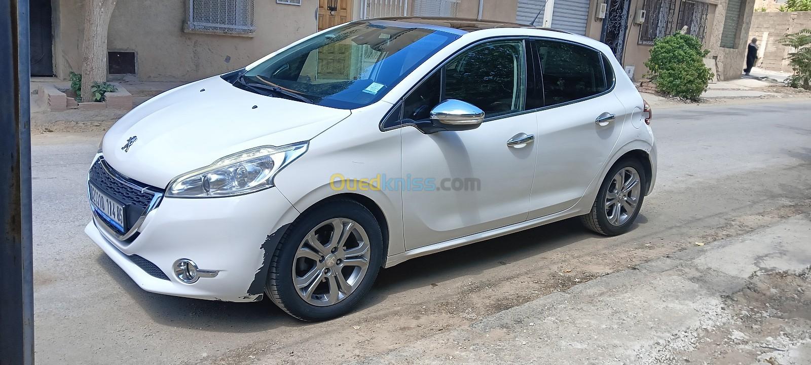 Peugeot 208 2014 Allure