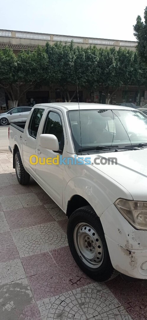 Nissan Navara 2013 Elegance 4x2