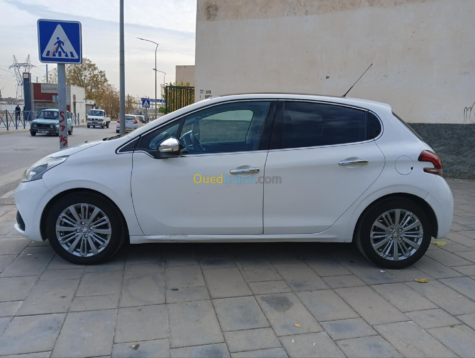 Peugeot 208 2016 Allure Facelift