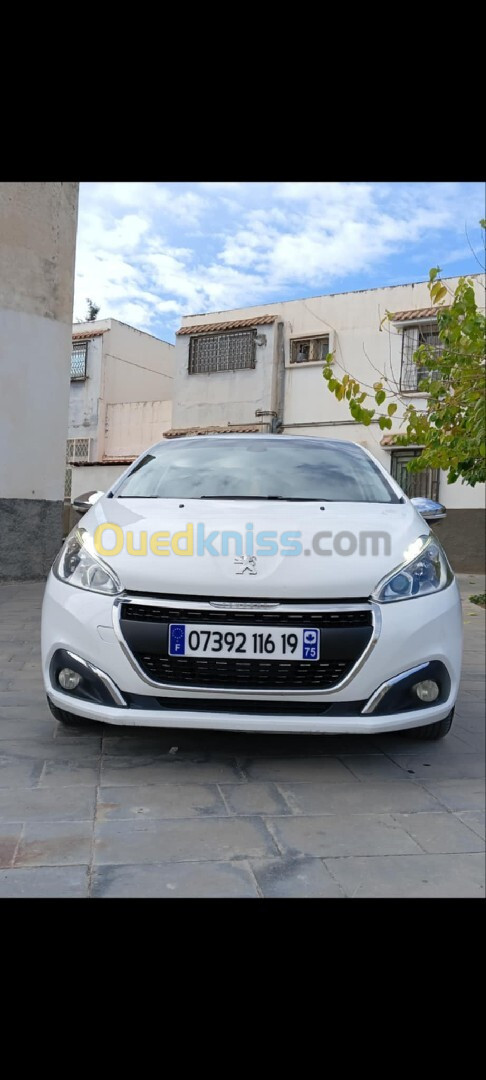 Peugeot 208 2016 Allure Facelift