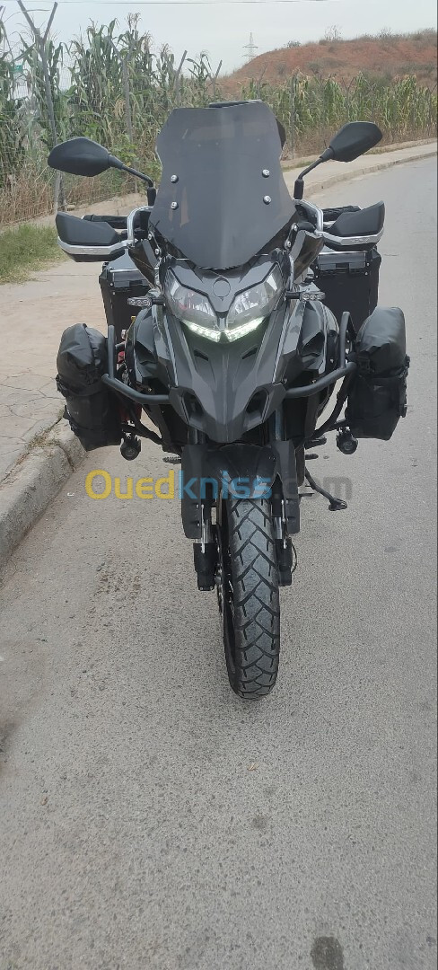 Benelli TRK 500 2024