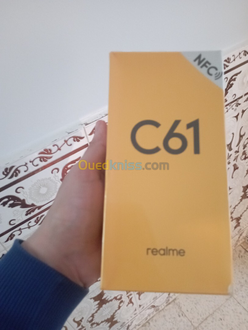 Realme C61