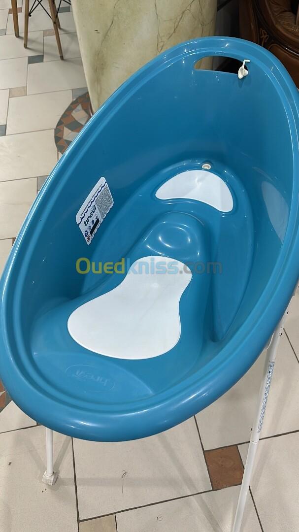 Baignoire Brevi et chaise 