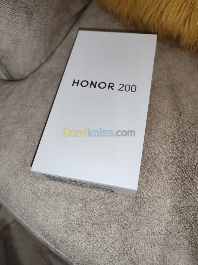 Honor 200