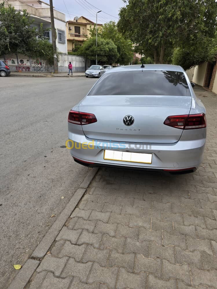 Volkswagen Passat 2022 Comfortline