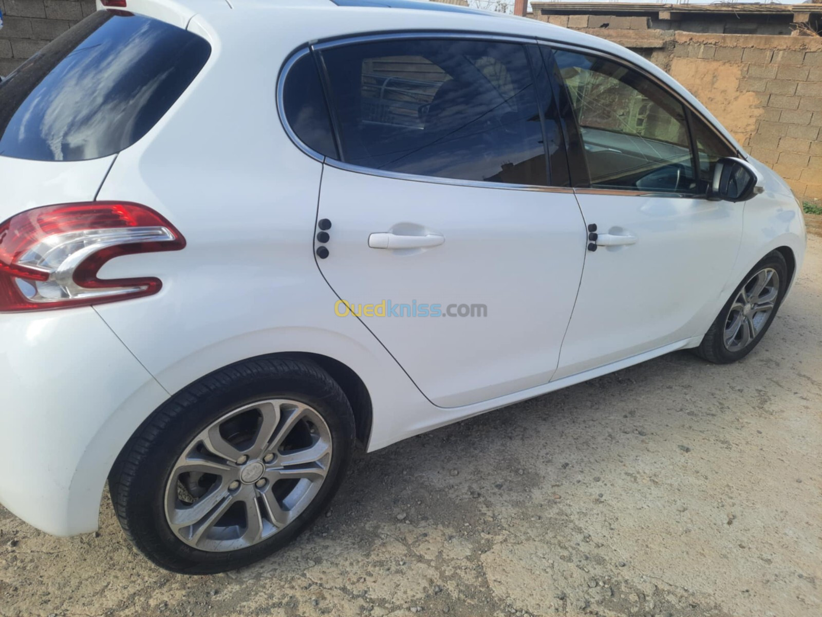 Peugeot 208 2013 208