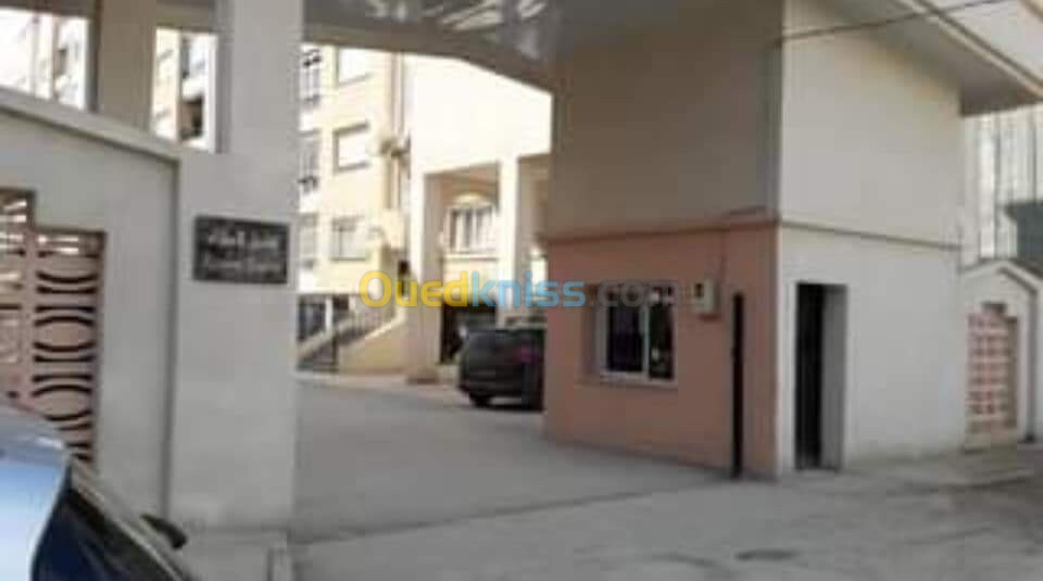 Location Appartement F4 Alger Souidania