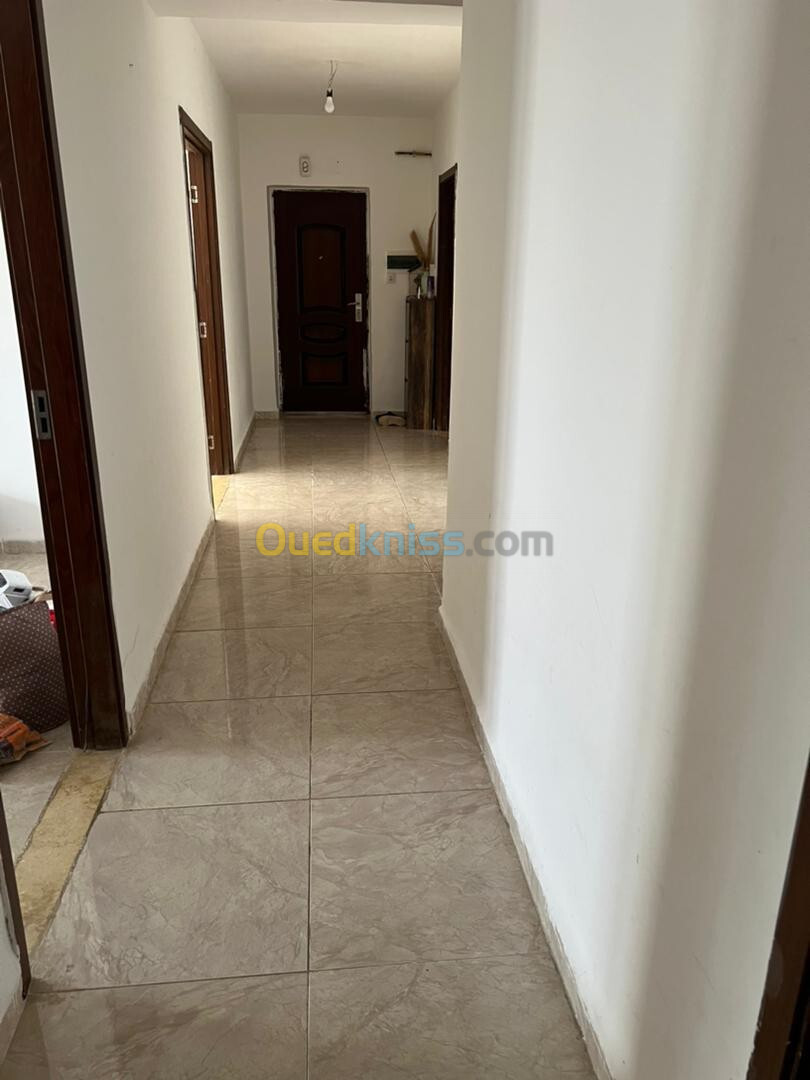 Location Appartement F4 Alger Ouled fayet