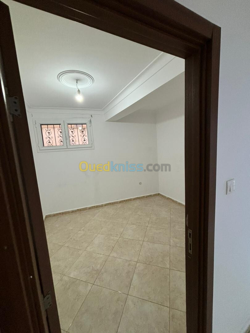 Location Appartement F3 Alger Draria