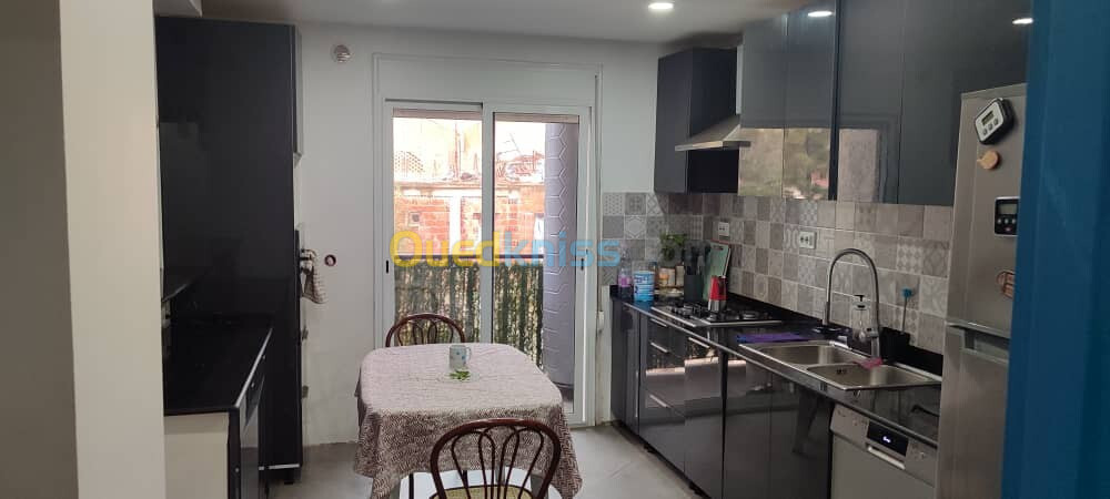 Location Appartement F4 Alger Souidania