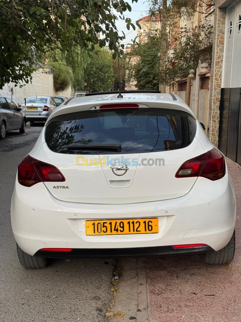 Opel Astra 2012 Astra