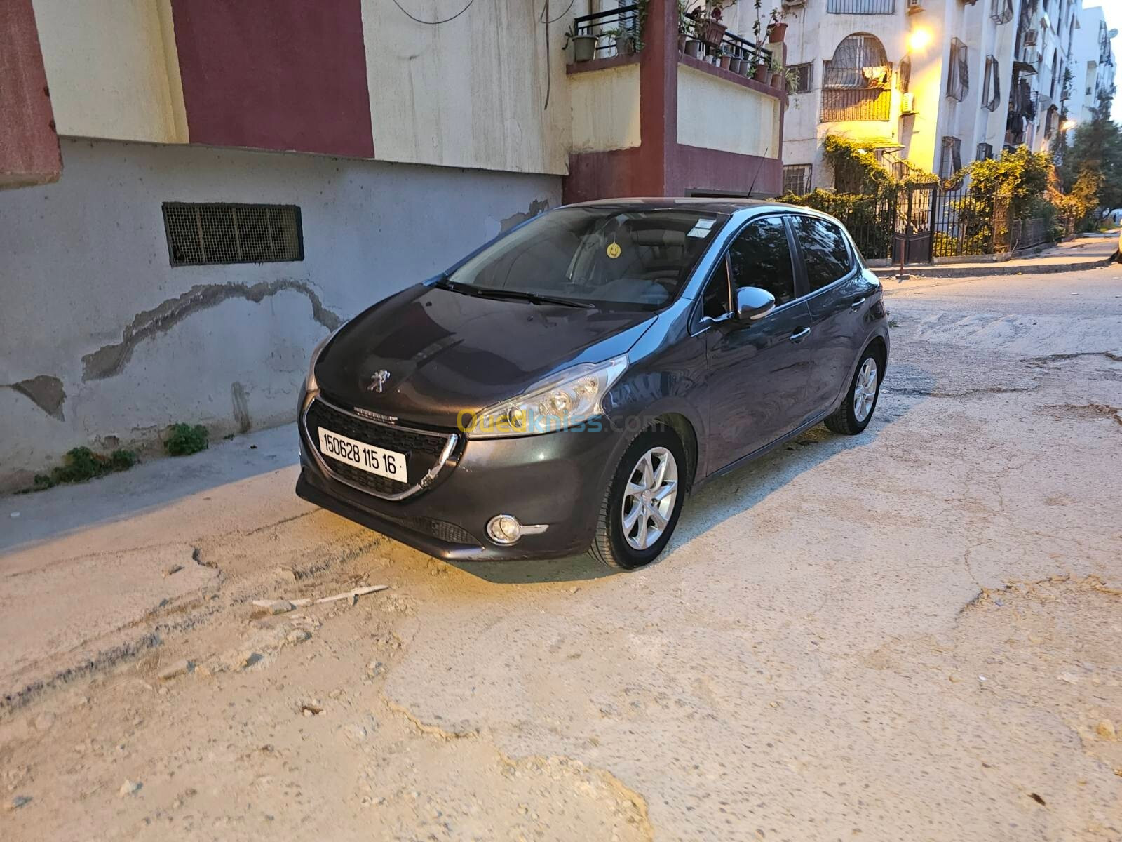 Peugeot 208 2015 Active Facelift